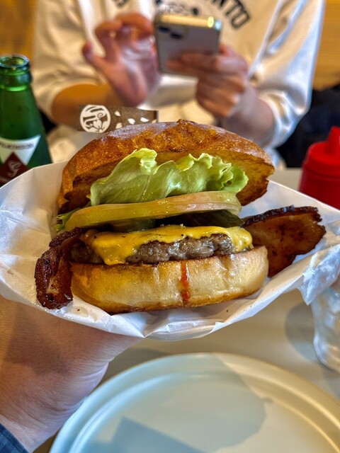 さくらバーガー × 明日香スタンド （SAKURABURGER ×(by) ASUKASTAND