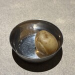 カリーライス専門店エチオピア - 名物の「じゃがいも」です♪食べ過ぎ注意(笑)