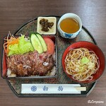 初駒 - 牛ステーキ重