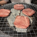 裏船場焼肉 城と七宝 - 
