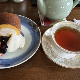 M's Cafe_0