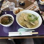 竹原カントリークラブ レストラン - 蛤ラーメン　スープ美味しい