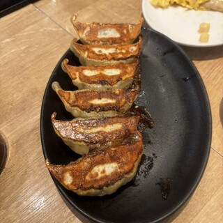 口コミ一覧 : 餃子販売所 横浜南幸いち五郎 - 平沼橋/餃子 [食べログ]