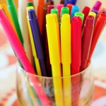 ファーマーズ・テーブルたさき - テーブルにそなえつくカラーペン