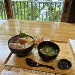 鼎 斉吉 - 