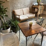 &:C TOKYO COFFEE - １階室内