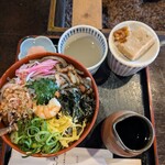 中国山地蕎麦工房 ふなつ - 千鳥割子そば