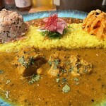 スパイシーカリーハウス半月 - 