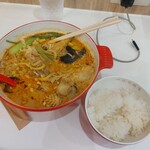 一味麻辣湯 - ライスも無料