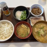 すき家 - 料理写真:牛まぜのっけ朝食ミニ&とん汁みそらーめん