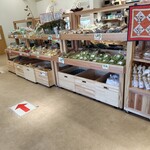 丸森物産いちば 八雄館 - 店内