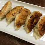 中華料理 喜楽 - 喜楽(特製手づくり生餃子を焼いてみた)