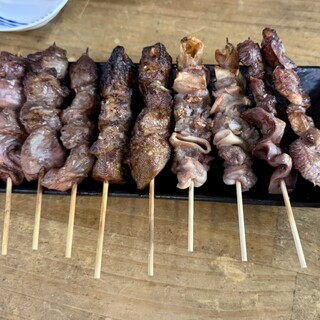 もつ焼き酒場 豚坊_0