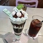 Q-pot CAFE. - 