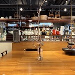 和韓ブランチ 熾き火 - 店内も綺麗