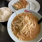 くるまやらーめん - 料理写真: