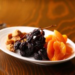 Assorted dried fruits (raisins, figs, apricots)