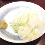 がごめらーめん - がごめつけ麺　７５０円　薬味　【　２０１５年３月　】