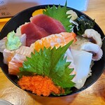 364309911 - 海鮮丼