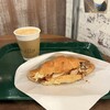 カフェ グリーン トカチ - 料理写真:中札内産鶏の照り焼きマヨソース
ホットカフェラテ