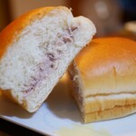 セブンイレブン - 料理写真:牛乳パン つぶあんクリーム(信州産小麦使用)