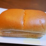 セブンイレブン - 牛乳パン つぶあんクリーム(信州産小麦使用)