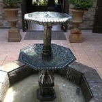 Brasserie Nakagawa - レストラン入口前の噴水