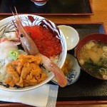 ニュー畠兼 - 海鮮丼　2160円