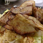 ラーメン富次郎 - 「汁なしラーメン」のチャーシュー