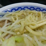 「ラーメン」の麺