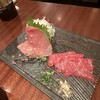 よろにく - 本日の牛刺し2種