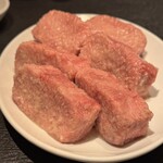 TRATT. USHIGORO - 究極の厚切りたん