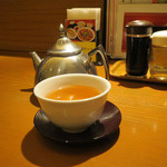 中国料理 百楽 - サービスのジャスミン茶