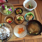 ビスタリ食堂 - 