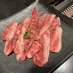 あぶり焼肉 匠 - 和牛中落ち
