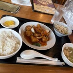 やきとりぶんぶん 中華料理 中華杜華 - 