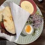 街の小さな喫茶店 amu - 