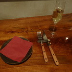 GRILL THE VOND - テーブルセッティング