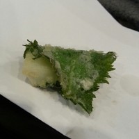 天ぷら わかやま - イカの大葉巻き
