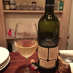 エノテカ・ベルベルバール - イタリアの田舎くさいワインだそうですが、美味しかったo(*^▽^*)o
            ボトルで。
            この後のボトル赤ワイン、撮り忘れました(@_@。