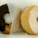 BLANKETDONUTS - 