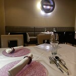 Bar Vintage with Restaurant - 