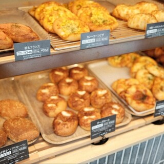 NEIGHBORS BREAD by STANDARD BAKERS_1