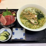 長谷川食堂 - 鉄火丼＋あおさラーメンセット