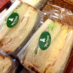 石窯パン工房　メリチェル - 料理写真:各種サンドイッチも取り揃えております。