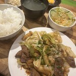 焼肉 おおつか - 石垣牛ホルモン定食(ホルモン増し、卵追加)
