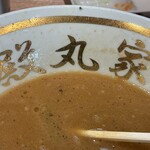 家系ラーメン王道家直伝 との丸家 - 