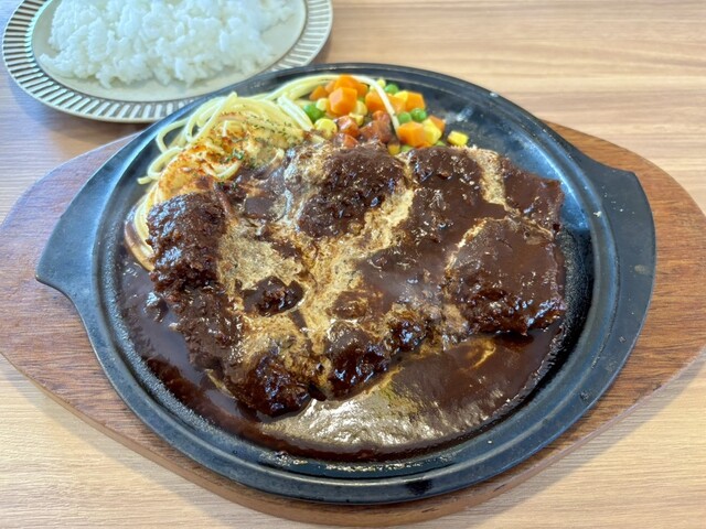 リンカーン - 医王寺前/洋食 | 食べログ