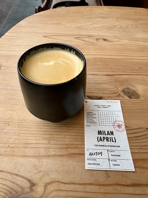 クラッシックカフェ GLITCH COFFEE OSAKA （グリッチ コーヒー オオサカ） - 渡辺橋/カフェ