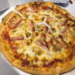 ピザハット - 料理写真:芳醇ベーコンマッシュルーム(ハンドトス)